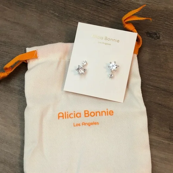 New Alicia Bonnie Echo silver earrings - Picture 2 of 5